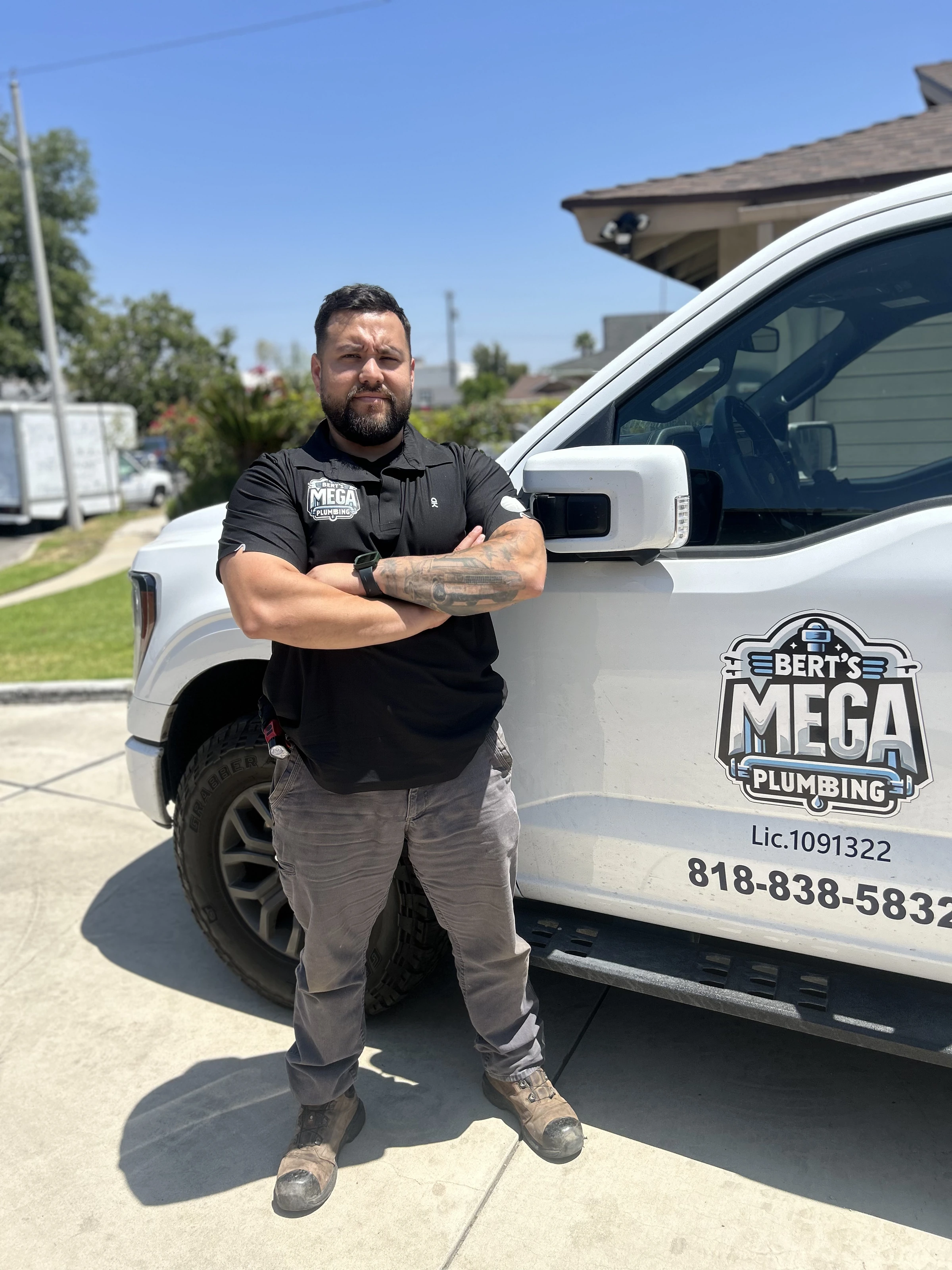 Bert's Mega Plumbing technician on a 24/7 emergency call in the San Fernando Valley